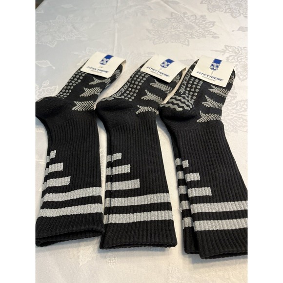 NWT ~ 3 Pairs of Women’s FitExtreme Black Gray Crew Socks Athletic - Picture 3 of 9